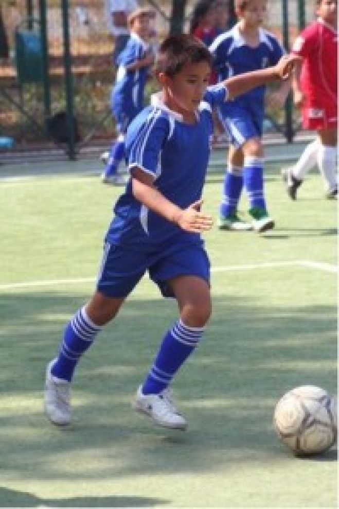 Clubul de fotbal AS Viitorul Alba Iulia organizează selecţii pentru copiii din generaţiile 2006-2008
